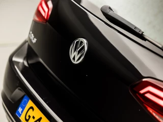 Volkswagen Golf (APPLE CARPLAY, GROOT NAVI, CLIMATE, ADAPTIVE CRUISE, SPORTSTOELEN, LM VELGEN, PARKEERSENSOREN, DAB+, NIEUWE APK, NIEUWSTAAT) - afbeelding nr 28