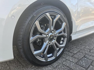 Ford Fiesta Ford Fiesta 1.0 EcoBoost Hybrid ST-Line X | Adaptive cruise control | Winter Pack | Dodehoeksensoren | Full-LED koplampen | Achteruitrijcamera | Draadloze telefoonlader | Privacy glass - afbeelding nr 9
