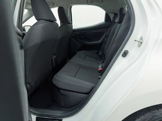 Toyota Yaris Toyota Yaris 1.5 Hybrid Dynamic | Trekhaak | Camera | Stoelverwarming - afbeelding nr 17