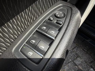 BMW 1 Serie BMW 1 Serie 118i Executive Automaat - afbeelding nr 13