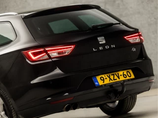 SEAT Leon (NAVIGATIE, CLIMATE, LEDER/ALCANTARA, GETINT GLAS, SPORTSTOELEN, LED KOPLAMPEN, ARMSTEUN, PARKEERSENSOREN, TREKHAAK, NIEUWE APK, NIEUWSTAAT) - afbeelding nr 11