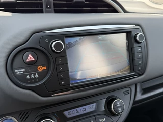 Toyota Yaris Toyota Yaris 1.5 Hybrid Lease Navi Keyless Led - afbeelding nr 19