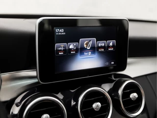 Mercedes-Benz C-Klasse 157Pk Automaat (SCHUIFDAK, NAVIGATIE, LEDER, STOELVERWARMING, SFEERVERLICHTING, ELEK SPORTSTOELEN, CRUISE, LED KOPLAMPEN, NIEUWE APK, NIEUWSTAAT) - afbeelding nr 25
