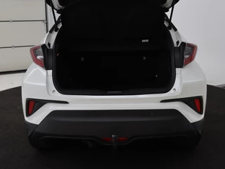 Toyota C-HR Toyota C-HR 1.8 Hybrid Style | Stoelverwarming | Trekhaak |  Adaptive cruise | JBL Sound | Camera | Navigatie | Keyless | Dodehoek detectie - afbeelding nr 11