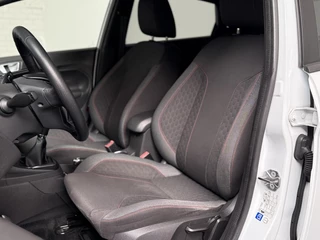 Ford Fiesta Ford Fiesta 1.0 EcoBoost ST Line | 100pk | NAVI | CRUISE - afbeelding nr 3