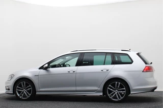 Volkswagen Golf Panoramadak, Camera, Climate, Navigatie, Bluetooth, DAB, Trekhaak, 18'' - afbeelding nr 18