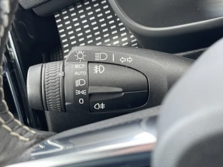 Volvo XC40 | Trekhaak | CarPay | Camera | Keyless | LED | 18 inch - afbeelding nr 15