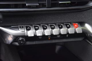Peugeot 3008 Peugeot 3008 1.6 HYbrid 225 Allure Pack Navi/Camera/PDC/Clima - afbeelding nr 20