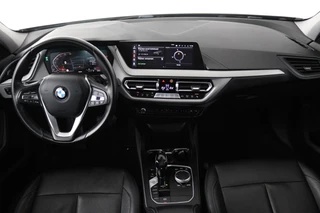BMW 1 Serie BMW 1-serie 118i High Executive Edition (PARKEERSENSOREN, STOELVERWARMING, CRUISE CONTROL, LEDEREN STOELEN, DEALER ONDERHOUDEN) - afbeelding nr 3