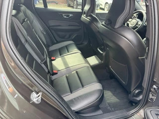 Volvo V60 Volvo V60 2.0 T6 Recharge AWD Plus-Dark R-Design Long-Range Camera Trekhaak Leder - afbeelding nr 29