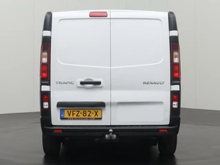 Renault Trafic | Navigatie | Airco | Trekhaak | 3-Persoons - afbeelding nr 11