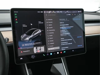 Tesla Model 3 Tesla Model 3 Standard RWD Plus 60 kWh [ 3-Fase ] (INCL-BTW) Aut. *PANO | AUTO-PILOT | FULL-LEATHER | KEYLESS | FULL-LED | MEMORY-PACK | SURROUND-VIEW | DAB | CARPLAY | DIGI-COCKPIT | LANE-ASSIST | COMFORT-SEATS | 18