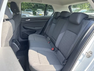 Volkswagen Golf Volkswagen Golf NEW 1.5 TSI LIFE PDC/CARPLAY/FABRIEKSGARANTIE - afbeelding nr 15