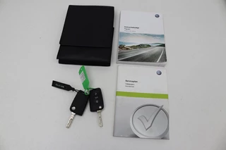 Volkswagen Tiguan Volkswagen Tiguan 1.4 TSI Connected Series | Trekhaak | Carplay |  Camera | Navigatie | Climate control | Park Assist | Climate control - afbeelding nr 20