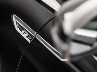 Volkswagen Tiguan 150Pk Automaat (PANORAMADAK, DIGITAL COCKPIT, APPLE CARPLAY, ELEK SPORTSTOELEN, LEDER, STOELVERWARMING, CAMERA, GETINT GLAS, KEYLESS, LED, ELEK ACHTERKLEP, PARKEER ASSISTENT, NIEUWSTAAT) - afbeelding nr 39