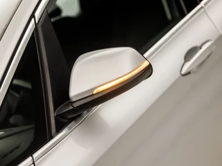 BMW 2 Serie BMW 2 Serie Active Tourer 218i High Executive Sportline (PANORAMADAK, DEALER ONDERHOUDEN, NAVIGATIE, CAMERA, STOELVERWARMING, SPORTSTOELEN, CRUISE, TREKHAAK, PARKEERSENSOREN, NIEUWE APK, NIEUWSTAAT) - afbeelding nr 31