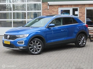 Volkswagen T-Roc Volkswagen T-Roc 1.0 TSI Sport 115 PK, Virtual Cockpit, Panoramadak, 18 Inch - afbeelding nr 2