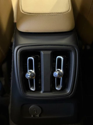 Volvo XC40 Volvo XC40 1.5 T5 Twin Engine R-Design PANO 360 leder hybrid - afbeelding nr 49