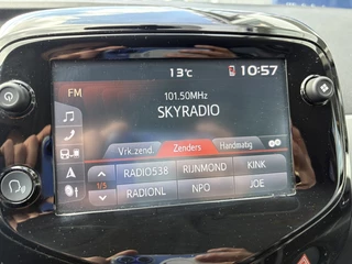 Toyota Aygo Toyota Aygo 1.0 VVT-i x-play CarPlay/Camera/Navi/Cruise Control - afbeelding nr 9