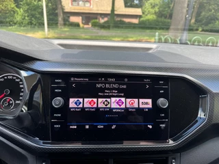 Volkswagen T-Cross Volkswagen T-Cross 1.0 TSI Life Airco/Lichtmetalen velgen/Navi/Apple Carplay - afbeelding nr 23