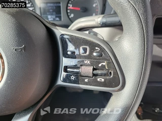 Mercedes-Benz Sprinter Mercedes Sprinter 317 CDI Automaat L2H2 170PK Airco Camera MBUX Euro6 L2 12m3 Airco - afbeelding nr 18