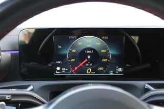 Mercedes-Benz CLA Mercedes CLA-klasse Shooting Brake 180 AMG/19inch/Navi/Led - afbeelding nr 14