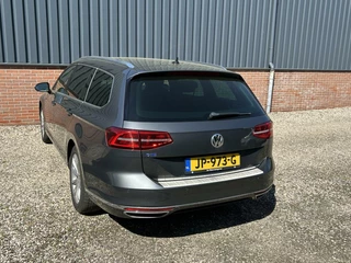 Volkswagen Passat Volkswagen Passat Variant 1.4 TSI GTE Leer/Digitaal Dashbord/Pdc/Ecc/ - afbeelding nr 7