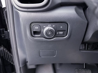 Mercedes-Benz Vito Mercedes-Benz Vito Vito 116 Lang Trekhaak LED Achteruitrijcamera Betimmering Cruise Control - afbeelding nr 23