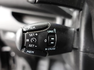 Peugeot Expert Peugeot Expert 2.0 BlueHDI 145 PK Airco Bluetooth Cruise Control Trekhaak Navigatie Carplay - afbeelding nr 15