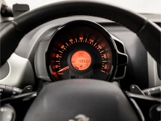 Peugeot 108 Peugeot 108 1.0 VTi Sport Automaat (AIRCO, LM VELGEN, SPORTSTOELEN, ELEK RAMEN, XENON, BLUETOOTH, NIEUWE APK, NIEUWSTAAT) - afbeelding nr 20