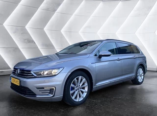 Volkswagen Passat Volkswagen Passat Variant 1.4 TSI GTE HIGHLINE - afbeelding nr 1