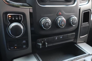 Dodge Ram 1500 Dodge Ram 1500 5.7 V8 4x4 Quad Cab Sport | Leder | Camera |  Trekhaak | 20'' | Airco | Cruise control | LPG 122 liter | LED verstraler | Bluetooth | Side-Bars - afbeelding nr 20