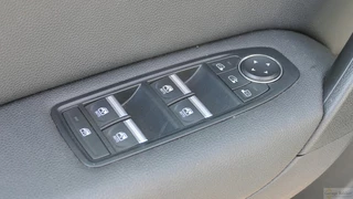 Renault Captur Renault Captur TCe 155 EDC Automaat Intens - afbeelding nr 18