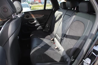 Mercedes-Benz GLC Mercedes-Benz GLC 250 4MATIC AMG | Trekhaak | Camera | - afbeelding nr 21