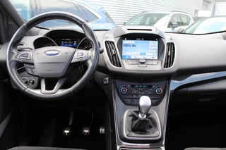 Ford Kuga Ford Kuga 1.5 EcoBoost 150PK ST Line | Panoramadak | Trekhaak | Xenon | Winterpack - afbeelding nr 5