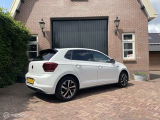 Volkswagen Polo Volkswagen Polo 1.0TSI Highline Business R LED ACC PDC CLIMA - afbeelding nr 3