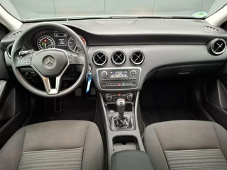 Mercedes-Benz A-Klasse Mercedes A-klasse 180 / LAGE KM STAND / NWE APK - afbeelding nr 11