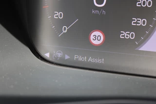 Volvo XC40 Volvo XC40 1.5 T4 Plug-in hybrid Plus Dark | Trekhaak | H/K | Pilot | Full - afbeelding nr 15