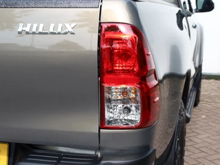 Toyota Hilux Toyota Hilux 2.8 D-4D XtraCab Professional Premium | Automaat | 3500 KG Trekg - afbeelding nr 28