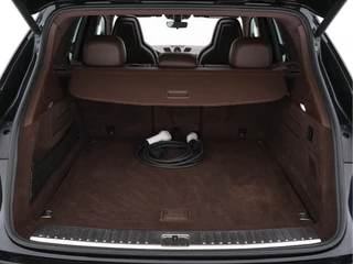 Porsche Cayenne (INCL-BTW) *PANO | CLUB-FULL-LEATHER | SOFT-CLOSE | MEMORY-PACK | SURROUND-VIEW | FULL-LED | NAVI-FULLMAP | AIR-SUSPENSION | DAB | DIGI-COCKPIT | PDC | CRUISE | SPORT-SEATS | 21
