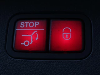 Mercedes-Benz E-Klasse Mercedes-Benz E-klasse 300e Business Solution AMG | Leder | Trekhaak |  Stoelverwarming | 360 camera | Carplay | Sfeerverlichting | Matrix LED | Keyless | Navigatie - afbeelding nr 11