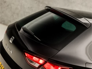 SEAT Leon 150Pk Automaat (APPLE CARPLAY, NAVIGATIE, CAMERA, CLIMATE, KEYLESS, SPORTSTOELEN, GETINT GLAS, PARKEERSENSOREN, CRUISE, LM VELGEN, NIEUWSTAAT) - afbeelding nr 31
