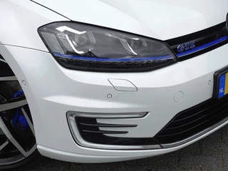 Volkswagen Golf Volkswagen Golf TSI GTE 245PK / GTI R Perf. ed. / LED - afbeelding nr 66