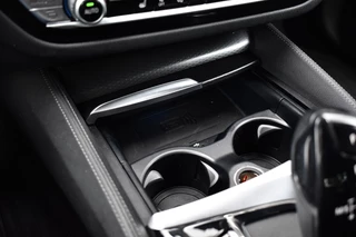 BMW 5 Serie | Laserlight | 20'' Velgen | 360 Camera | Comfort Zetels | Head-Up | - afbeelding nr 27