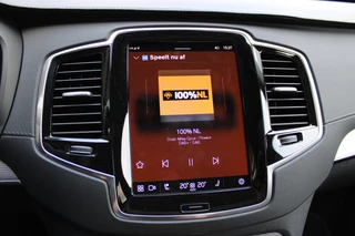 Volvo XC90 Volvo XC90 2.0 T8 Recharge AWD Plus Dark | Trekhaak | Panoramadak | 360 Camera - afbeelding nr 16