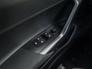 Volkswagen Polo Volkswagen Polo 2.0 TSI GTI Pano Keyless Navi Cruise Camera - afbeelding nr 27