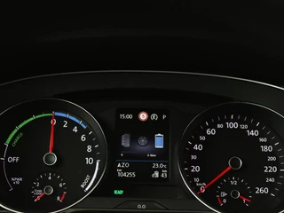 Volkswagen Passat Volkswagen Passat 1.4 TSI PHEV GTE | Stoelverwarming | Massage |  Carplay | Camera | Adaptive cruise | Matrix LED | Navigatie | Memory | Sfeerverlichting - afbeelding nr 35