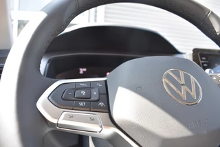 Volkswagen T-Cross Volkswagen T-Cross 1.0 TSI LIFE / ACHTERUITRIJCAMERA / ADAP. CRUISE CONTROL / LANE ASSIST - afbeelding nr 15