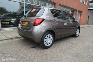 Toyota Yaris Toyota Yaris 1.3 VVT-i Aspiration Bi-Tone Airco Cruise cont - afbeelding nr 6