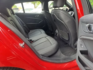 BMW 1 Serie | Navi | Sportinterieur | Stoelverw.| Head-up | Leder | M-Sport - Model 2020 - afbeelding nr 27